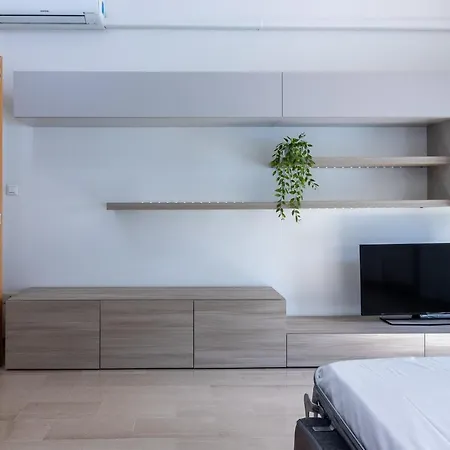 Apartment Guesthost - Darsena Luminous & Cozy *