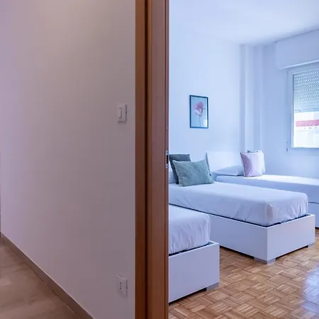 Darsena Luminous & Cozy 아파트