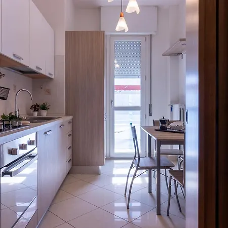 Apartment Guesthost - Darsena Luminous & Cozy Ferrara