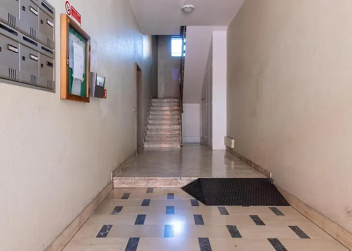 Guesthost - Darsena Luminous & Cozy *