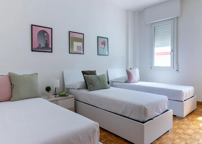 Guesthost - Darsena Luminous & Cozy Διαμέρισμα